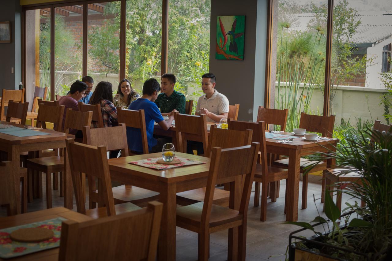 Ilalo Garden Hotel & Restaurant Quito Buitenkant foto