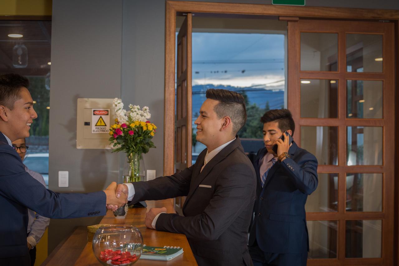 Ilalo Garden Hotel & Restaurant Quito Buitenkant foto